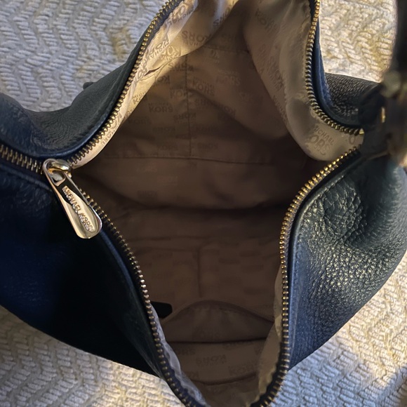 Michael Kors blue handbag 11x13 some wear - Picture 2 of 3